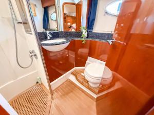 2004 Princess V65 Sports Cruiser