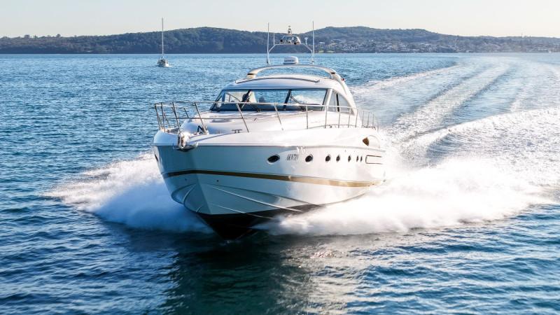 2004 Princess V65 Sports Cruiser