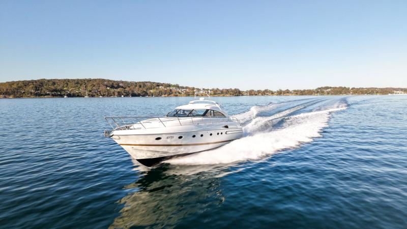 2004 Princess V65 Sports Cruiser