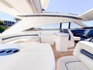 2004 Princess V65 Sports Cruiser