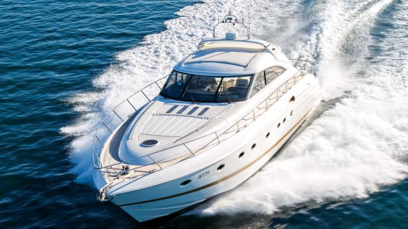 2004 Princess V65 Sports Cruiser