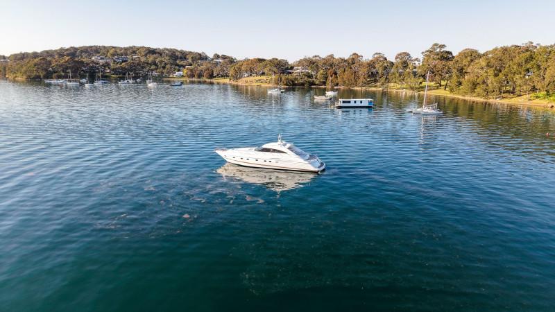 2004 Princess V65 Sports Cruiser