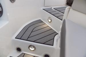 2027 Sea Ray SDX 250 OB