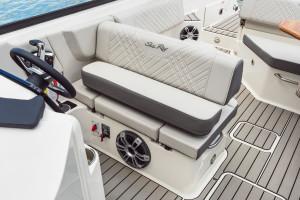 2027 Sea Ray SDX 250 OB