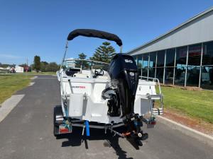 Quintrex 430 Fishabout (NEW B65711)