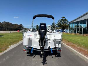 Quintrex 430 Fishabout (NEW B65711)