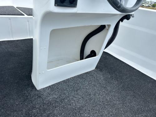Carousel 2 of POLYCRAFT 450 DRIFTER CENTRE CONSOLE WITH YAMAHA 60HP FOURSTROKE - I'M SOLD!