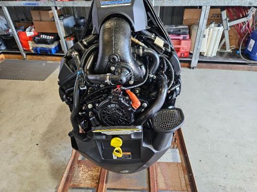 Carousel 3 of 2023 Mercury 175 XL 3.4L V6 **Super Low 45 Hours ** 