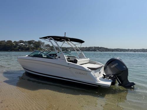 Carousel 3 of 2023 Cobalt R4 Outboard