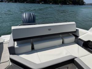 2023 Cobalt R4 Outboard