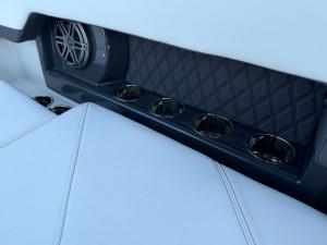 2023 Cobalt R4 Outboard
