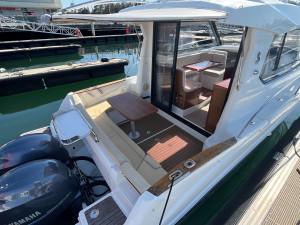2012 BENETEAU ANTARES 8.80 OUTBOARD