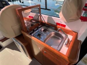 2012 BENETEAU ANTARES 8.80 OUTBOARD
