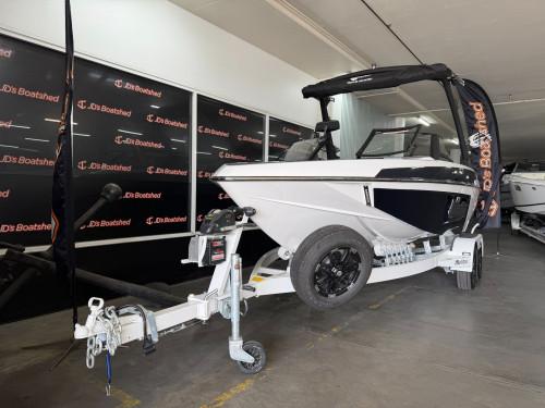 Carousel 2 of 2026 Malibu Wakesetter 20 VTX