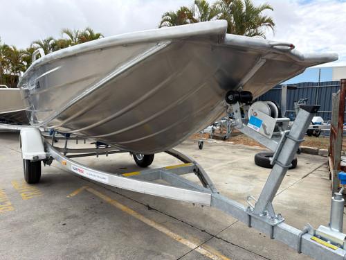 Carousel 2 of Quintrex F390 Outback Explorer + Yamaha 25HP - In Stock 