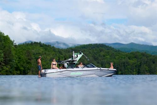 Malibu Wakesetter 22 LSV