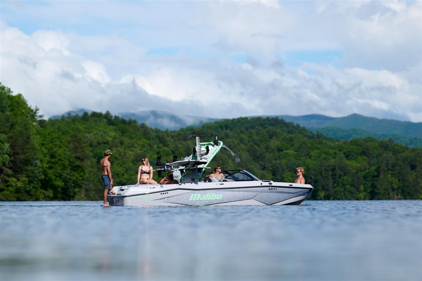 Malibu Wakesetter 22 LSV