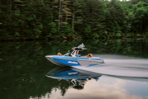 Carousel 3 of Malibu Wakesetter 20VTX