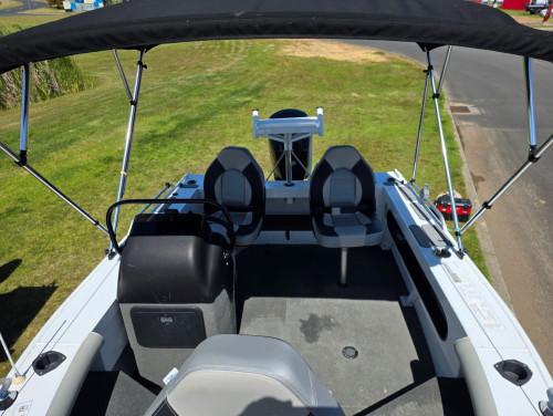 Carousel 3 of 469 Crossfire Stacer, 80hp Mercury four stroke & alloy drive on trailer