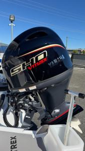 QUINTREX 481 TOP ENDER PRO POWERED BY A YAMAHA VF90LB VMAX SHO OUTBOARD ON A QUINTREX ALUMINIUM I-BEAM 1298 TRAILER - 387442