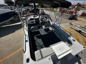 Used 2001 Quintrex 475 Bayhunter Caprice runabout