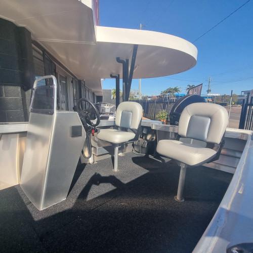 Carousel 3 of STACER 4.69 OUTLAW SIDE CONSOLE REVOLUTION HULL