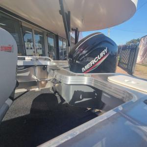 STACER 4.69 OUTLAW SIDE CONSOLE REVOLUTION HULL