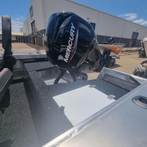 STACER 4.29 OUTLAW SIDE CONSOLE