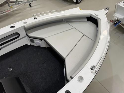Carousel 2 of Stacer 519 Crossfire SE Side Console Suzuki DF115 2026 Model