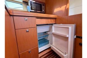 2013 Bavaria 35 Sport Hard Top
