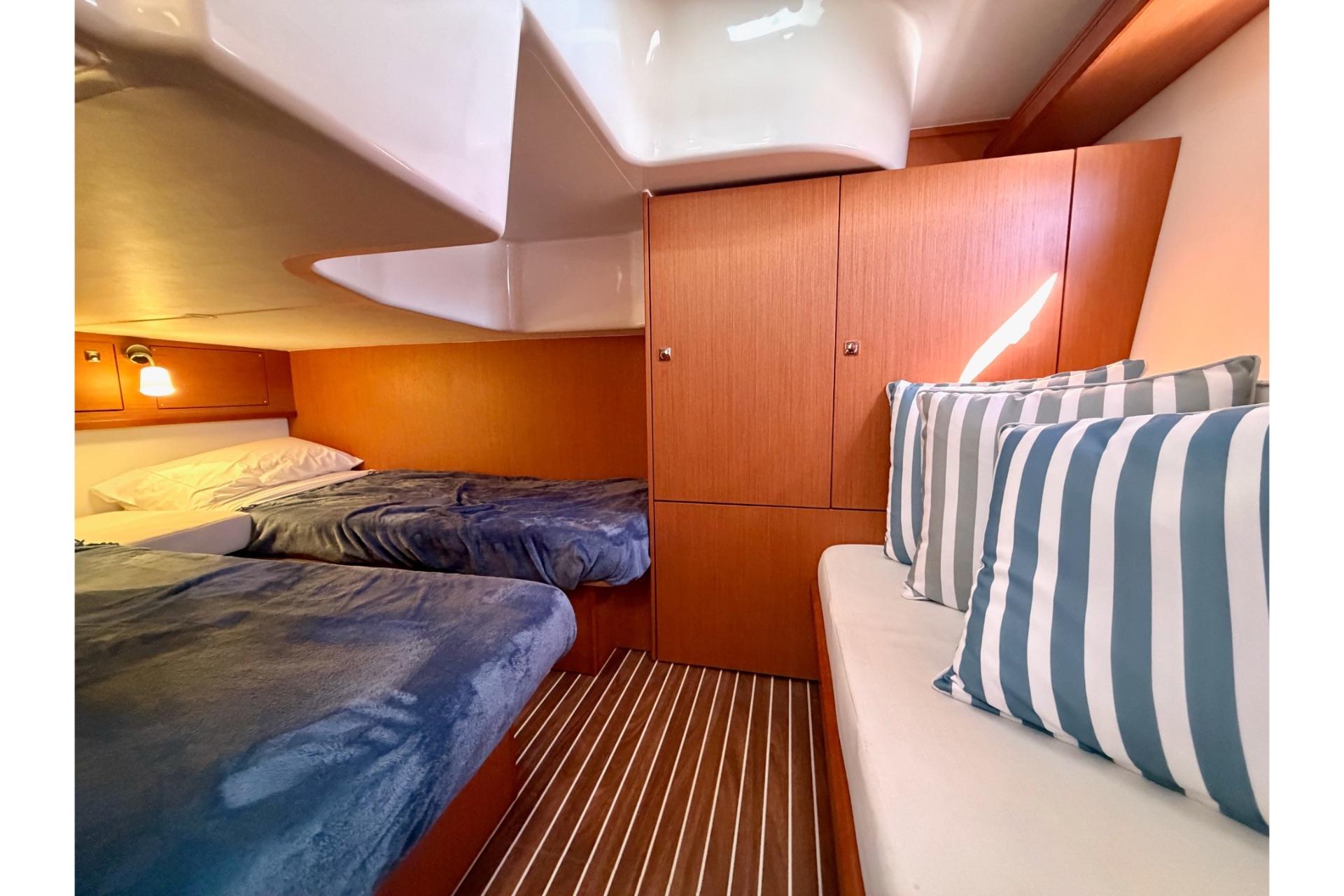2013 Bavaria 35 Sport Hard Top