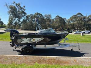 Quintrex 430 Fishabout (NEW B65681)