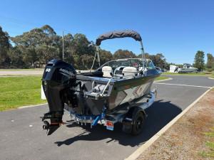 Quintrex 430 Fishabout (NEW B65681)