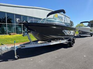 Quintrex 430 Fishabout (NEW B65681)