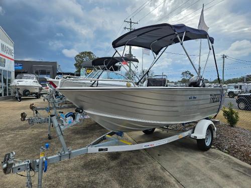 2009 Sea Jay 420 Side Console 2026 Mercury 40HP EFI 5 Hours New Alloy Trailer **Balance of National Mercury Manufacturer warranty until 07/2032 **New Alloy railer **Sensational Value