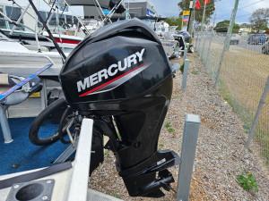 2009 Sea Jay 420 Side Console 2026 Mercury 40HP EFI 5 Hours New Alloy Trailer **Balance of National Mercury Manufacturer warranty until 07/2032 **New Alloy railer **Sensational Value