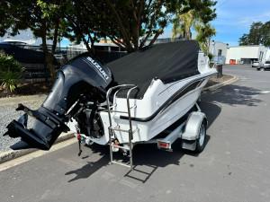Fi-Glass Dominator, 