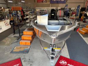 Stacer 429 Outlaw Side Console