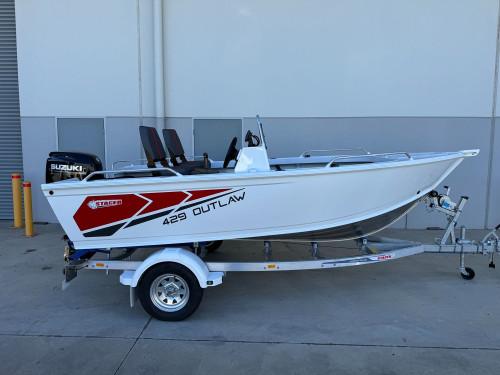 Stacer 429 Outlaw Side Console Suzuki DF50 2027 Model