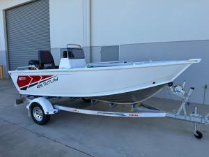 Stacer 429 Outlaw Side Console Suzuki DF50 2027 Model