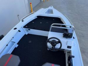 Stacer 429 Outlaw Side Console Suzuki DF50 2027 Model
