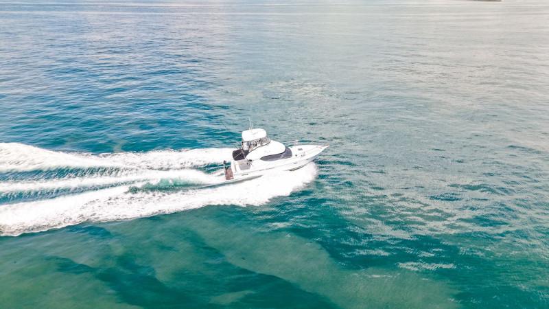 2007 MUSTANG M37 FLYBRIDGE 