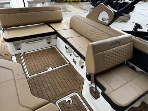 2024 Sea Ray SDX250 OB
