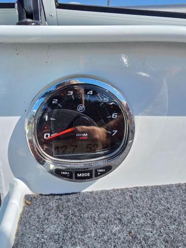 429 Seamaster Stacer, 60hp Mercury four stroke & 900kg alloy trailer 