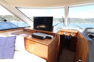 Riviera 4700 Sport Yacht