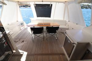 Riviera 4700 Sport Yacht