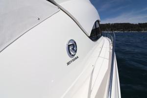 Riviera 4700 Sport Yacht