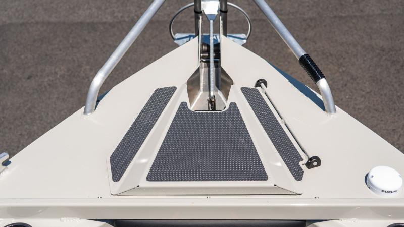 Bar Crusher 615BR Boat, Suzuki Marine DF140B Outboard & Trailer Package