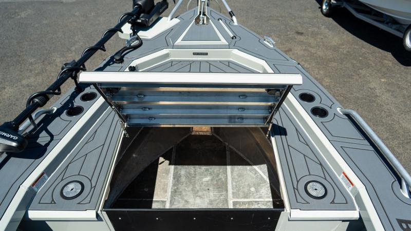 Bar Crusher 670XSR, Suzuki Marine DF200ATX Outboard & Trailer Package