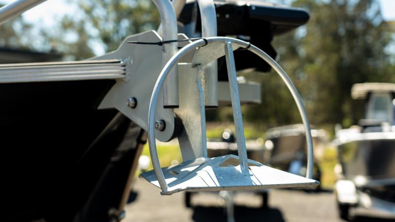 Bar Crusher 670XSR, Suzuki Marine DF200ATX Outboard & Trailer Package